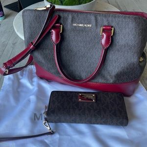 **NEVER USED** Michael Kors purse & wallet